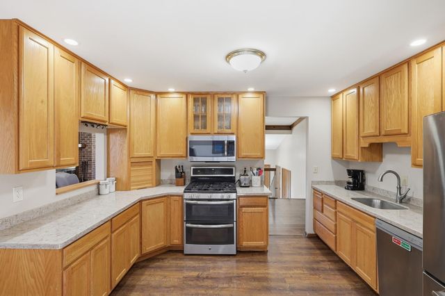 7351 Walnut Court, Eden Prairie, MN 55346