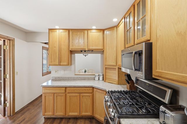 7351 Walnut Court, Eden Prairie, MN 55346