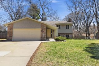 7351 Walnut Court, Eden Prairie, MN 55346