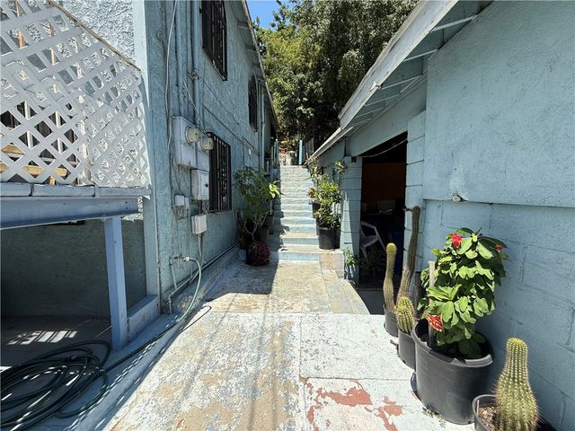 1041 Geraghty, City Terrace, CA 90063