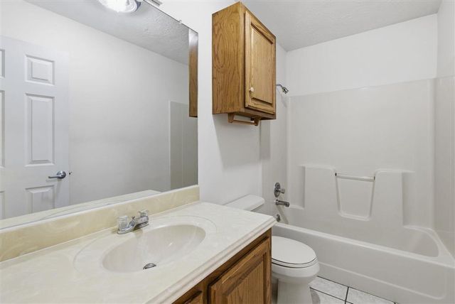 320 Cypress St, Sulphur, LA 70663