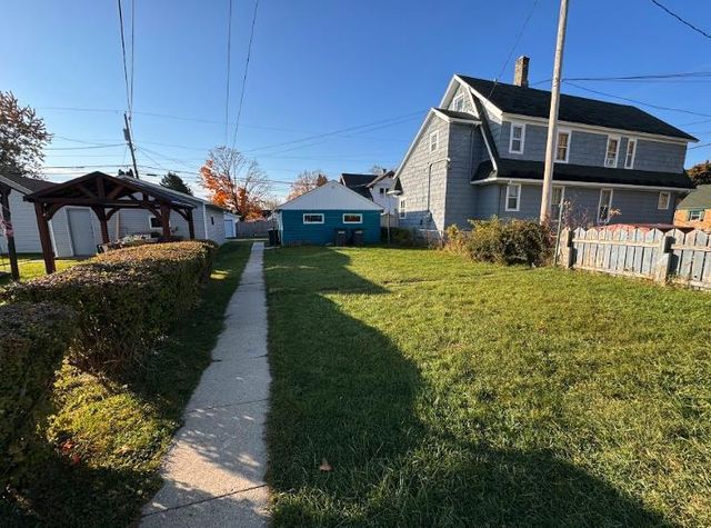 1529 INDIANA AVENUE, Sheboygan, WI 53081