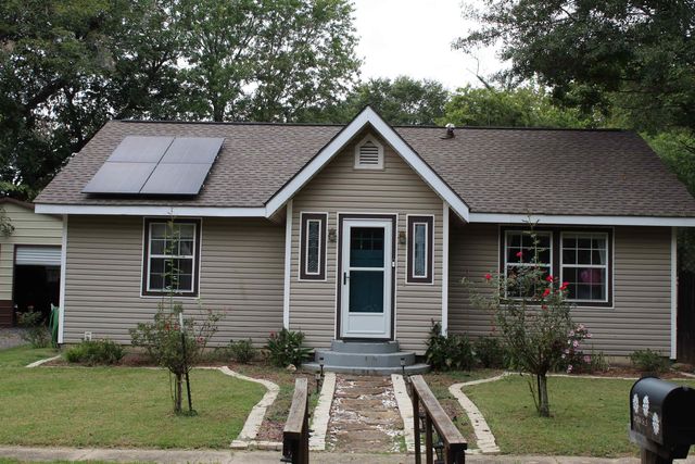 207 Polk Street S, Mena, AR 71953