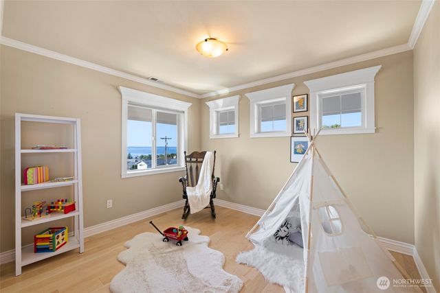 816 Walnut Street, Edmonds, WA 98020