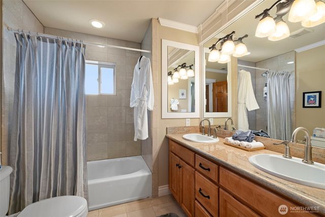 816 Walnut Street, Edmonds, WA 98020