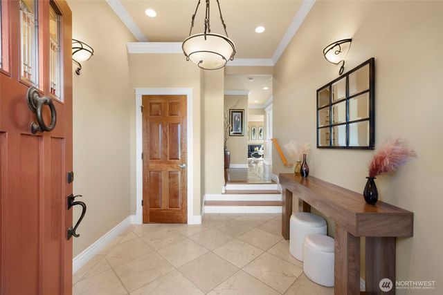 816 Walnut Street, Edmonds, WA 98020