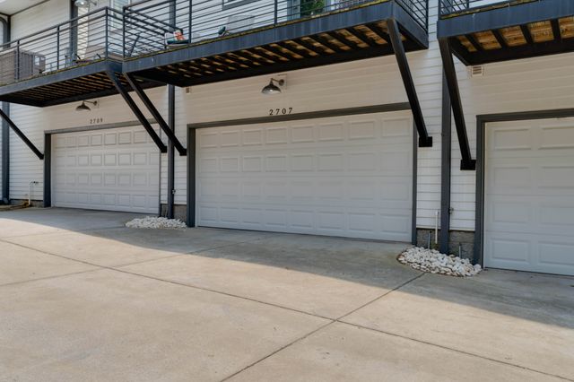 2707 Biloxi Ave, Nashville, TN 37204