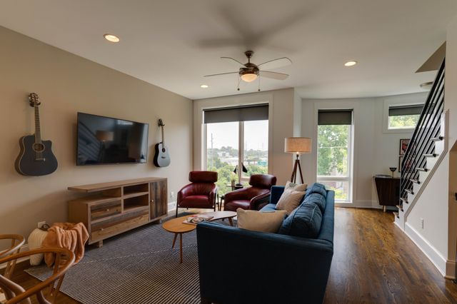 2707 Biloxi Ave, Nashville, TN 37204