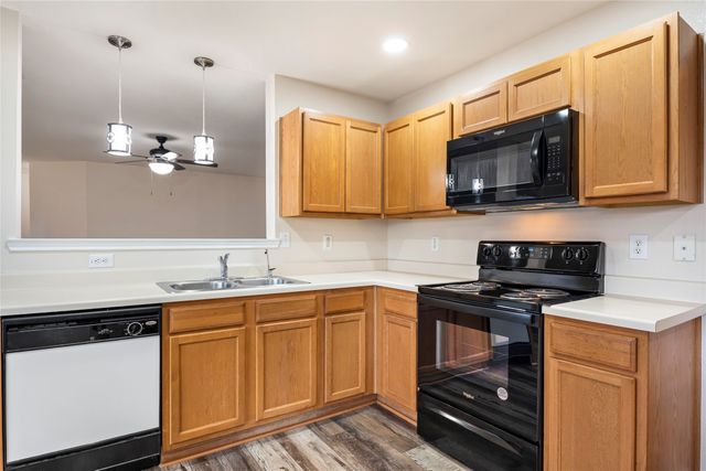 5913 Lost Pony Drive, Denton, TX 76210