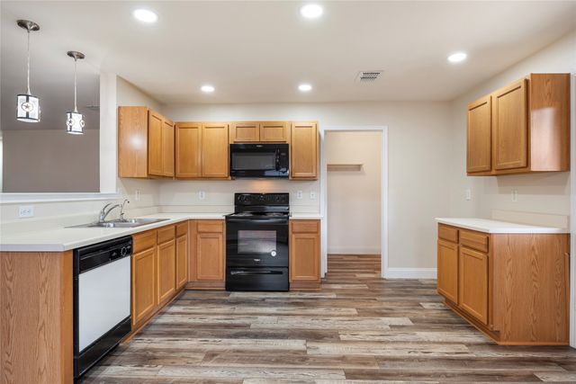 5913 Lost Pony Drive, Denton, TX 76210