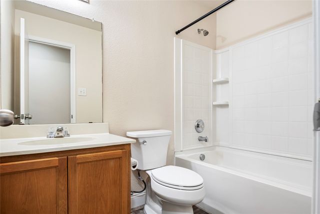 5913 Lost Pony Drive, Denton, TX 76210