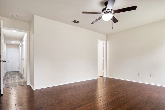 5913 Lost Pony Drive, Denton, TX 76210