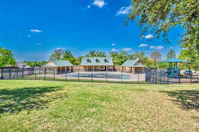 5913 Lost Pony Drive, Denton, TX 76210