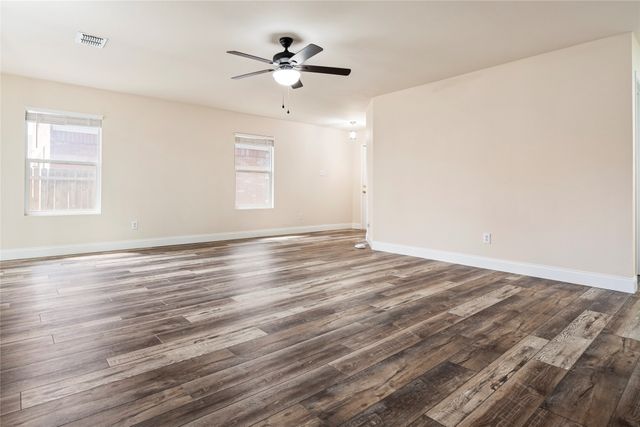 5913 Lost Pony Drive, Denton, TX 76210