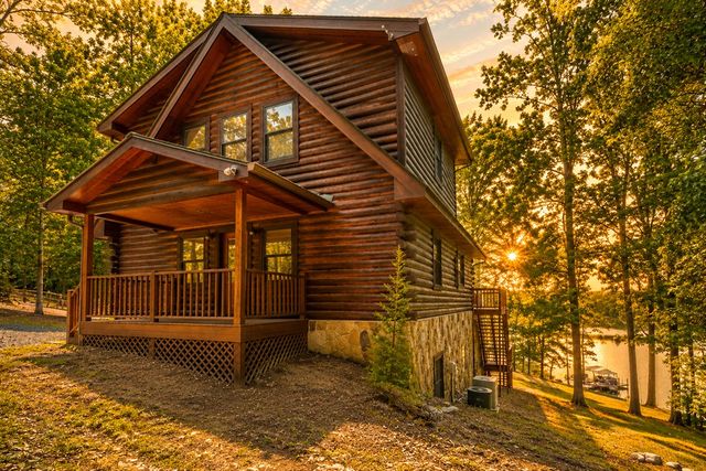 22 Waterloon Trl, Morganton, GA 30560