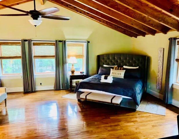 22 Waterloon Trl, Morganton, GA 30560