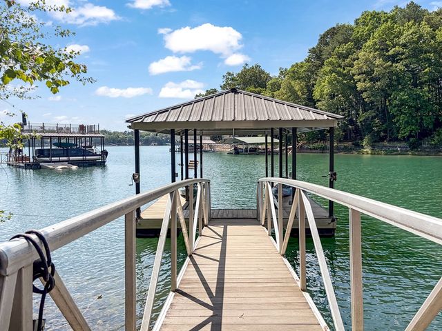 22 Waterloon Trl, Morganton, GA 30560