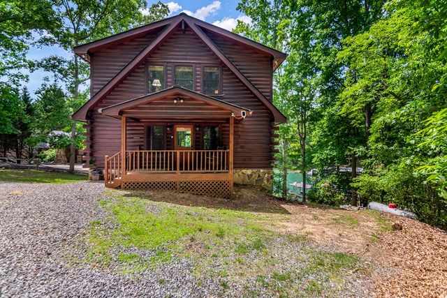 22 Waterloon Trl, Morganton, GA 30560