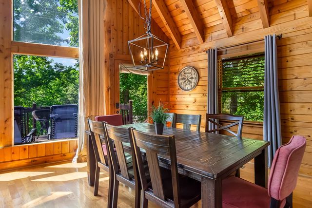 22 Waterloon Trl, Morganton, GA 30560