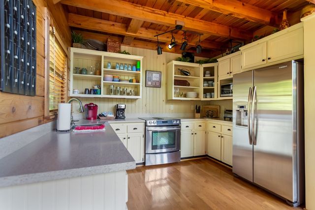 22 Waterloon Trl, Morganton, GA 30560