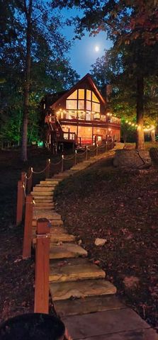 22 Waterloon Trl, Morganton, GA 30560