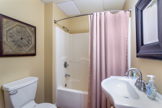 22 Waterloon Trl, Morganton, GA 30560