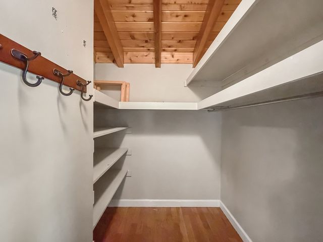 22 Waterloon Trl, Morganton, GA 30560