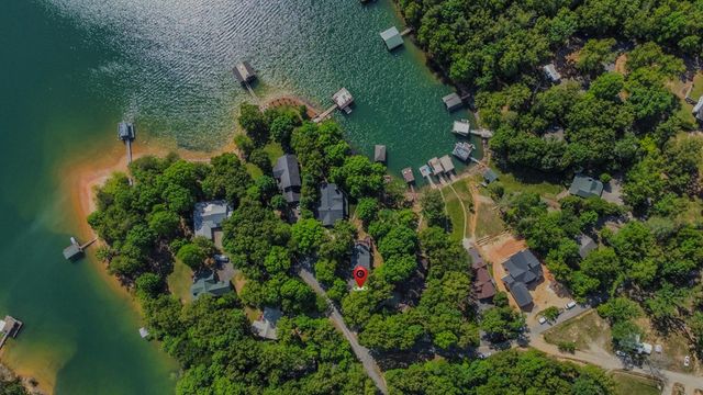 22 Waterloon Trl, Morganton, GA 30560