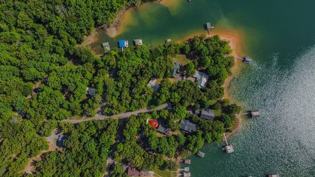 22 Waterloon Trl, Morganton, GA 30560