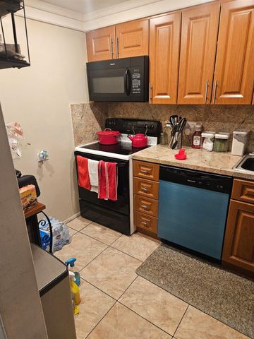 3710 Inverrary Drive 2G, Lauderhill, FL 33319