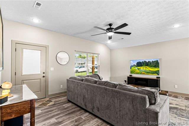 8035 Hudson Lane, Georgetown, IN 47122