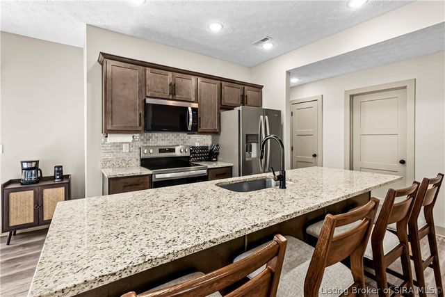 8035 Hudson Lane, Georgetown, IN 47122