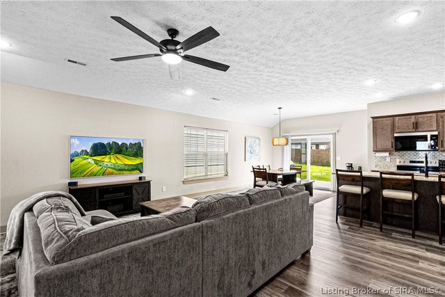 8035 Hudson Lane, Georgetown, IN 47122