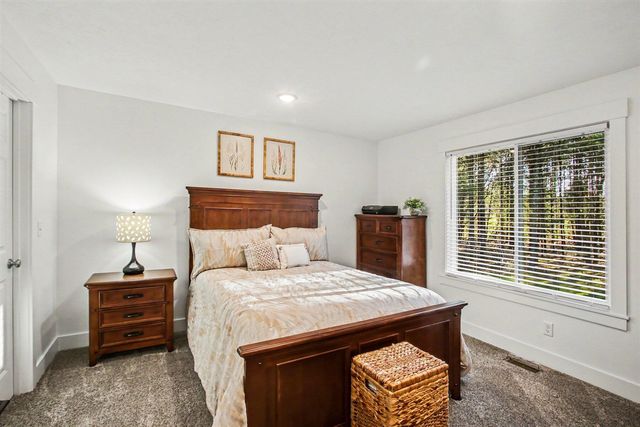 1671 Pineland Path, Allegan, MI 49010