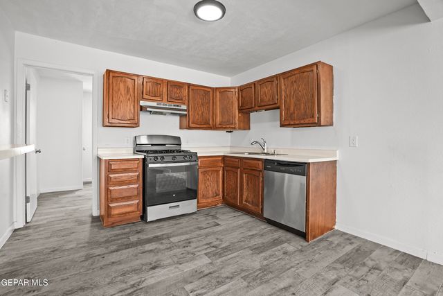 5832 DEARBORNE Drive, El Paso, TX 79924