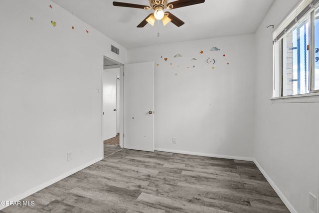 5832 DEARBORNE Drive, El Paso, TX 79924