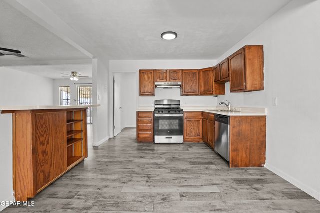 5832 DEARBORNE Drive, El Paso, TX 79924