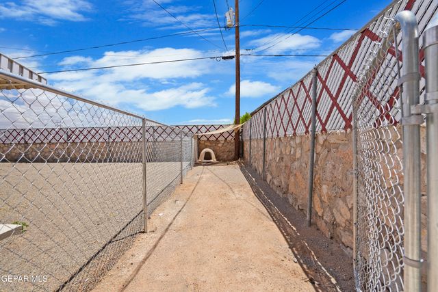 5832 DEARBORNE Drive, El Paso, TX 79924