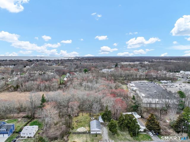 14 Denmore Lane, Old Saybrook, CT 06475