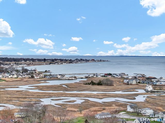 14 Denmore Lane, Old Saybrook, CT 06475