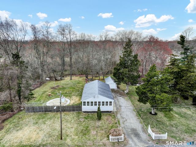 14 Denmore Lane, Old Saybrook, CT 06475