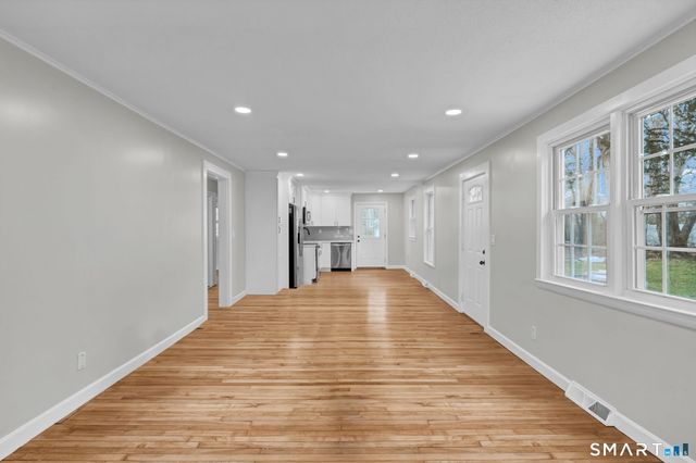 14 Denmore Lane, Old Saybrook, CT 06475