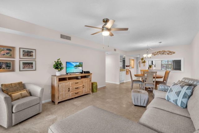 2061 Keystone Drive B, Jupiter, FL 33458