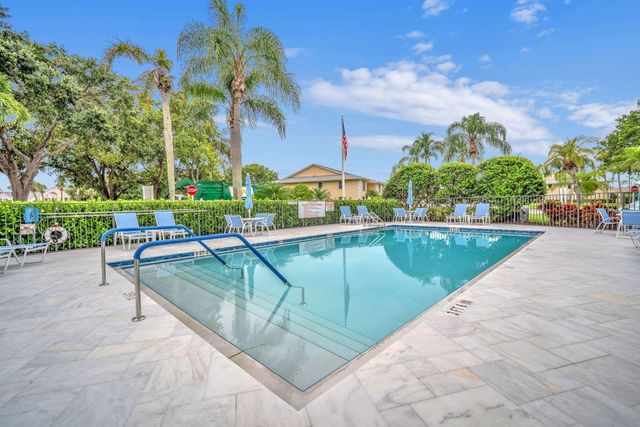 2061 Keystone Drive B, Jupiter, FL 33458