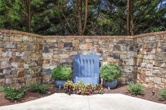 2915 Manor Bridge Drive, Milton, GA 30004