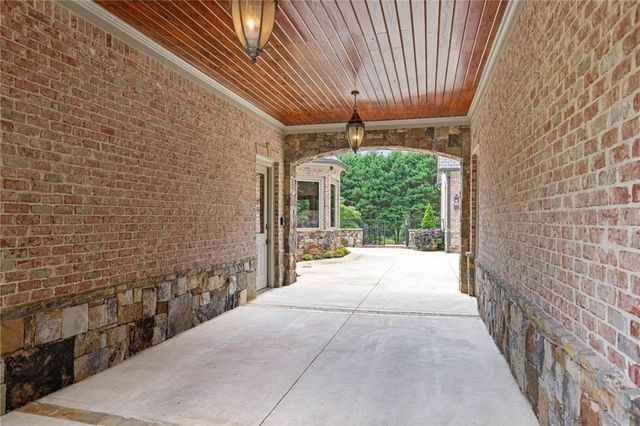 2915 Manor Bridge Drive, Milton, GA 30004