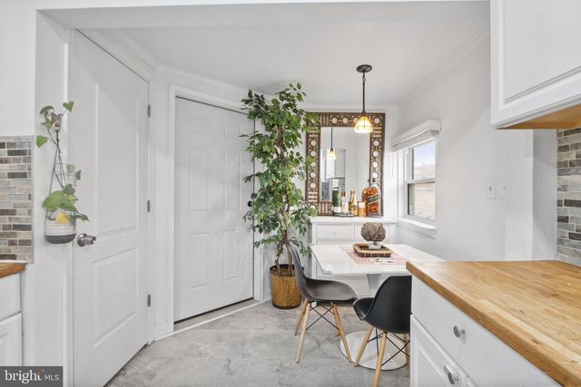 310 TOWNSEND AVE, Brooklyn, MD 21225