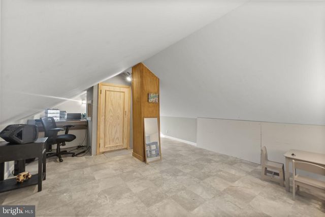 310 TOWNSEND AVE, Brooklyn, MD 21225