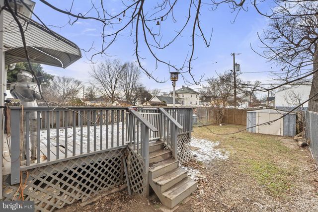 310 TOWNSEND AVE, Brooklyn, MD 21225
