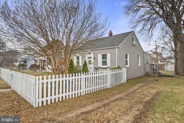 310 TOWNSEND AVE, Brooklyn, MD 21225